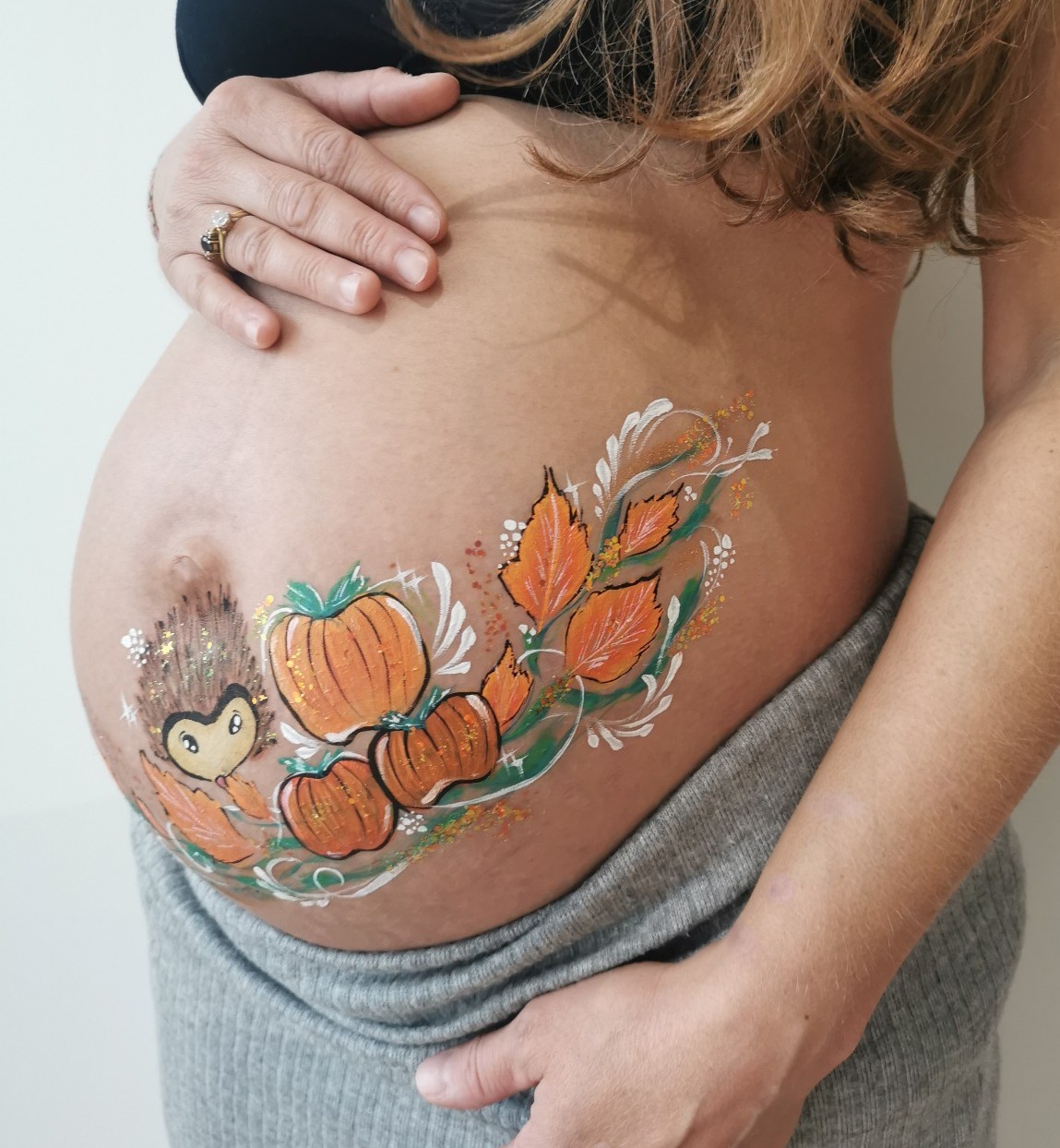 Belly painting poitiers